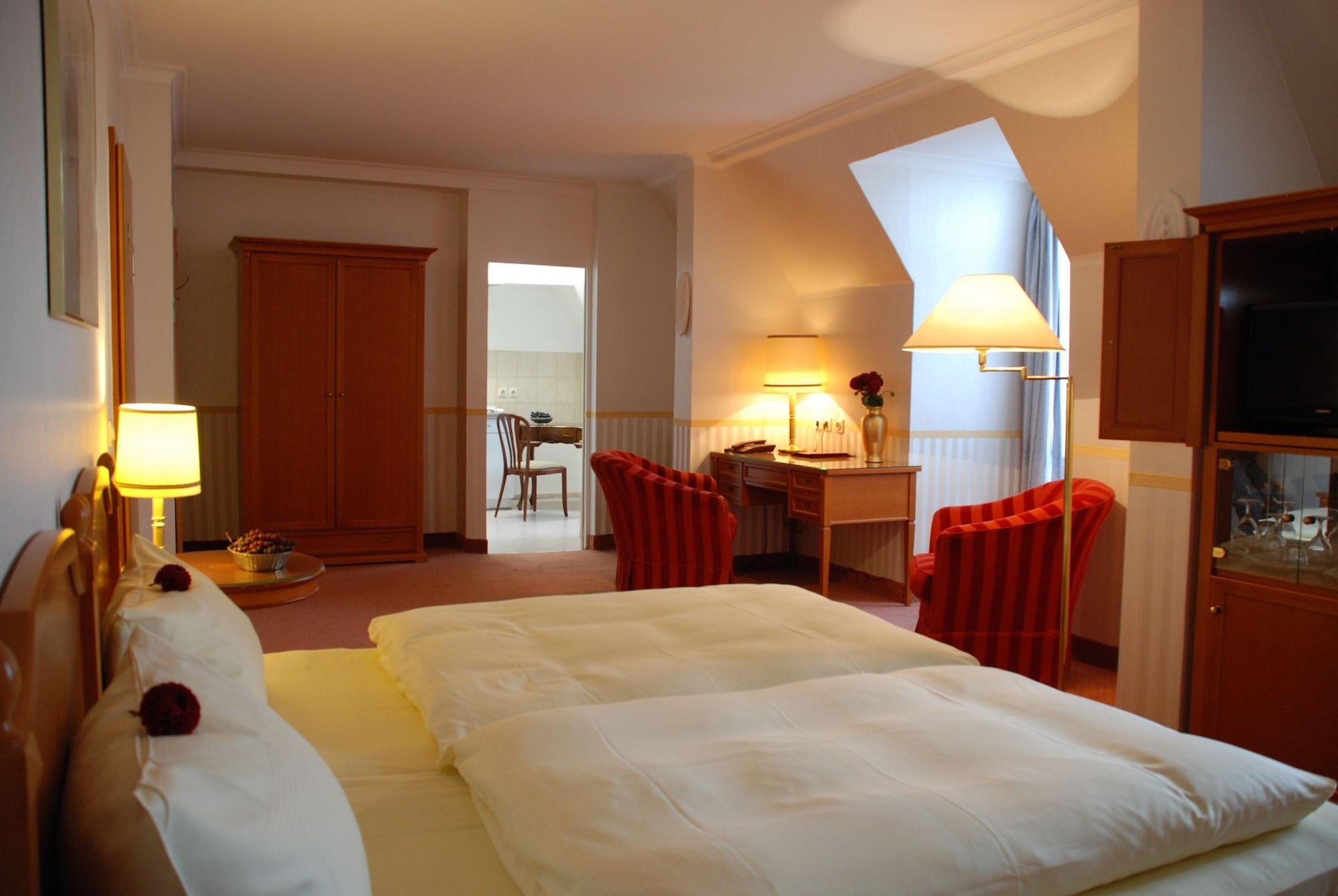 Hotel Rheinischer Hof Bad Soden Bad Soden am Taunus Room photo