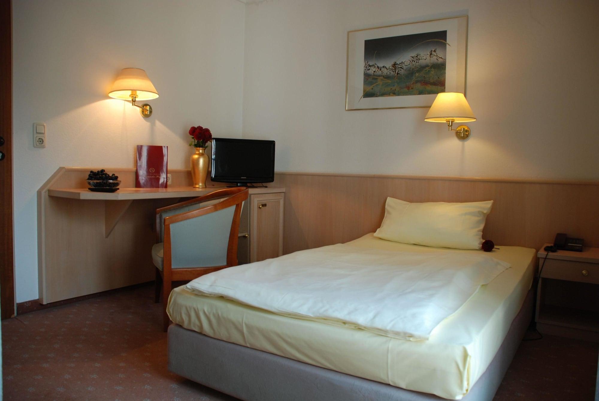 Hotel Rheinischer Hof Bad Soden Bad Soden am Taunus Exterior photo