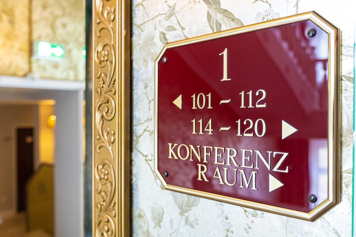 Hotel Rheinischer Hof Bad Soden Bad Soden am Taunus Exterior photo